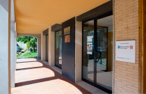 Plaça Lluís Companys, 1<br />
08231 Ullastrell<br />
Tel: 93 730 44 48<br />
<br />
<a href="https://www.mutuaterrassa.com/blogs/ca/unitat-docent-familia-comunitaria/consultori-ullastrell">Veure el vídeo de Portes obertes per a nous residents del Consultori Ullastrell</a>