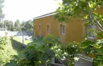 C. Pearson, 36<br />
Sant Cugat del Vallès<br />
Tel: 93 674 76 15<br />
<br />
<a href="https://www.mutuaterrassa.com/blogs/ca/unitat-docent-familia-comunitaria/consultori-la-floresta">Veure el vídeo de Portes Obertes per a nous residents del Consultori</a>