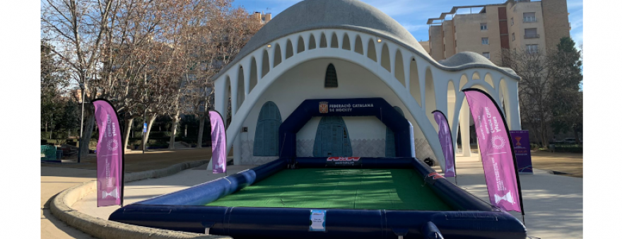 “Hockey en la calle”, una iniciativa patrocinada por Àptima Centre Clínic