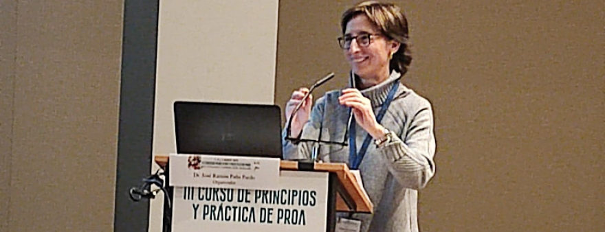 El Grup d’Estudi d’Infeccions Relacionades amb l’Assistència Sanitària convida a la Dra. Esther Calbo a aprofundir en els Programes d’Optimització d’Ús d’Antimicrobians