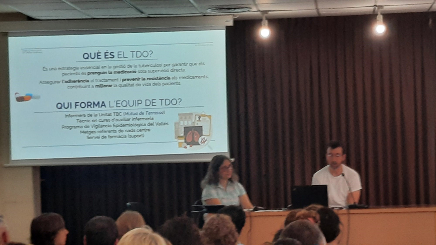 El equipo de la unidad de Tuberculosis de la fundación Asistencial MútuaTerrassa participa en el curso de Actualización de la TB por Atención Primaria