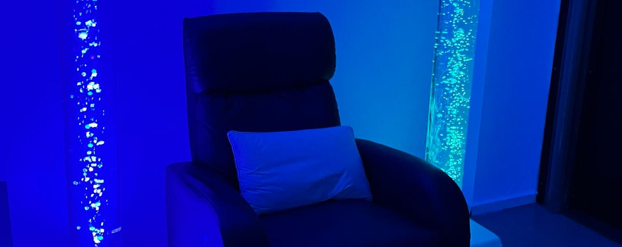 La residència i centre d’atenció especialitzada “La Pineda” estrena sala d’estimulació multisensorial