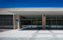 Francesc Macià, 15-49<br />
08232 Viladecavalls<br />
Tel: 93 733 33 78<br />
<a href="https://www.mutuaterrassa.com/blogs/ca/unitat-docent-familia-comunitaria/consultori-viladecavalls">Veure el vídeo de Portes Obertes per a nous residentsdel consultori</a>