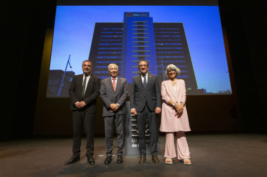 Inauguradas las nuevas fachadas del Hospital Universitari MútuaTerrassa