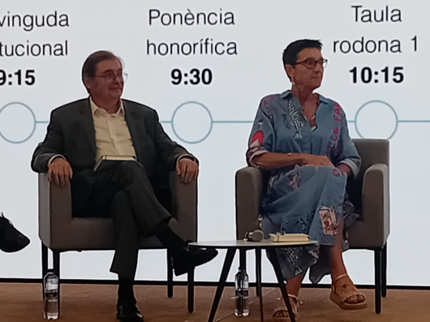 La Dra. Teresa Mur reivindica la conveniencia de contar con pacientes informados para favorecer las decisiones compartidas